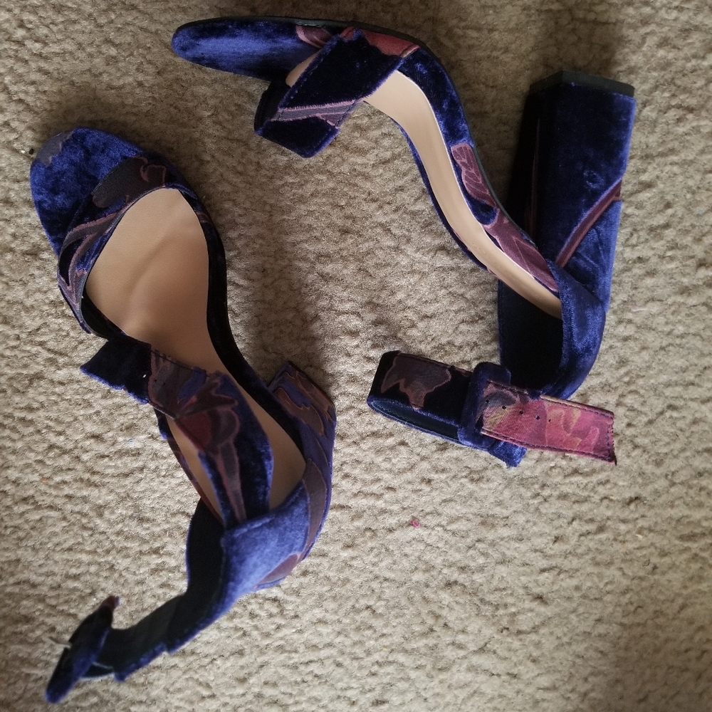CHARLOTTE RUSSE Blue Velvet Heels